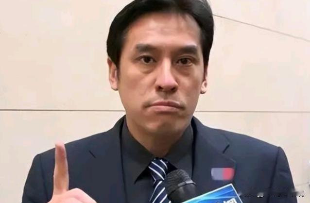 黄暐瀚称，民进党早就不“台独”，1999年决议文已接受“中华民国”。
5月19日