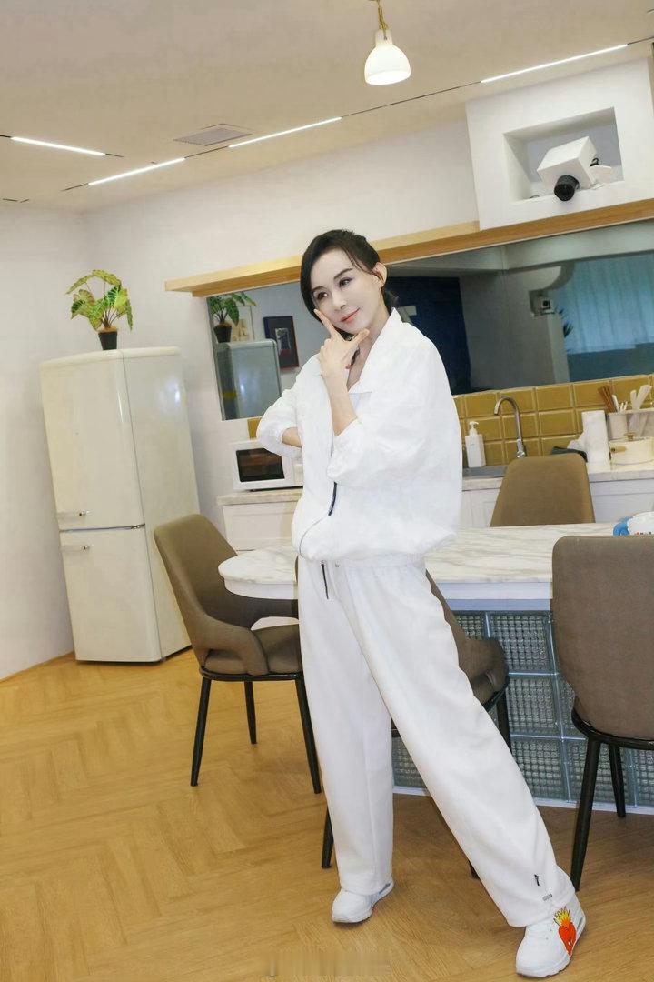 庄法团二公小考第一不被低谷定义，沉心打磨只为更好绽放，日夜苦练默契拉满，高难度舞