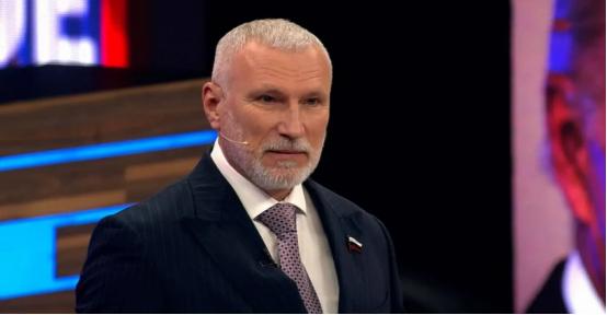 俄联邦国家杜马议员要求政府对美国动武
 
2025 年 12 月底，原名叫 “贝