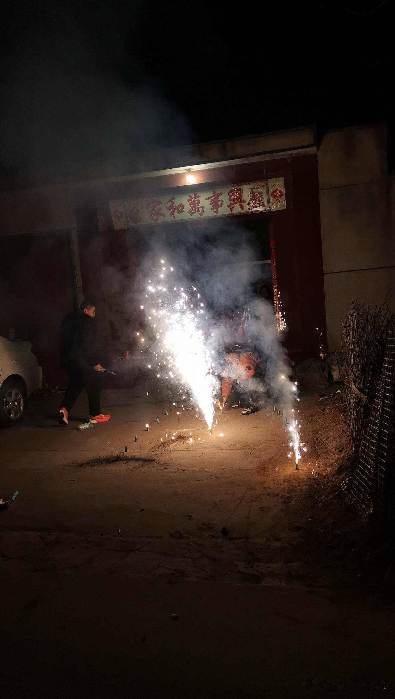 20年前结婚随礼的份子钱打水漂了，该不该要回来？
      二十年前刚刚参加工