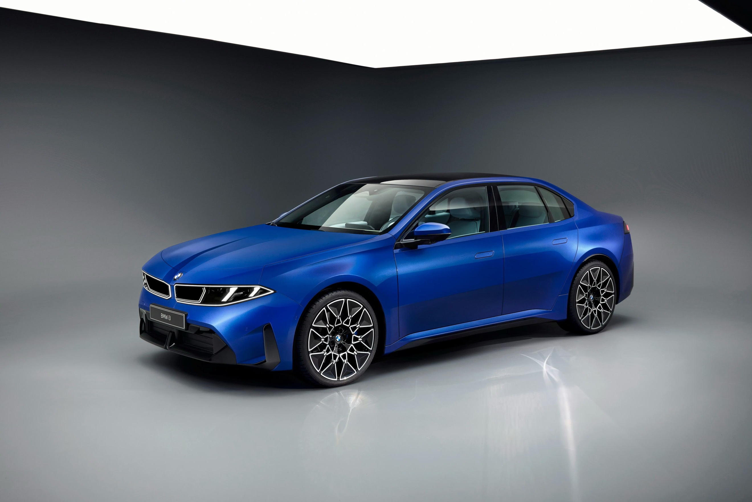 宝马 2026 BMW i3 50 xDrive有点意思，挺喜欢这一次改款的设计