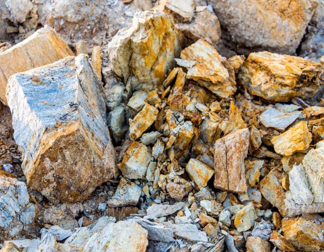 突发转向！稀土出口不卡了？中国这步棋太妙了！

4月9日，商务部突然宣布：原定于