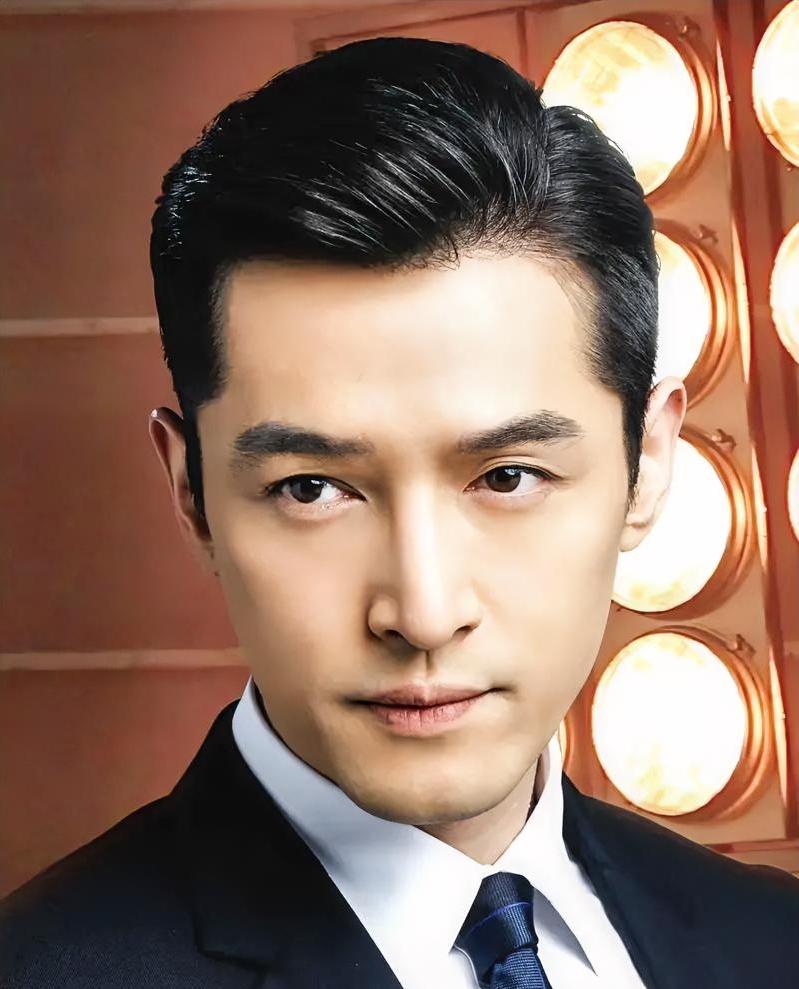 不得不承认

胡歌这种人

想不成功都难，高原身体不舒服高反甚至嘴还有点干，但是