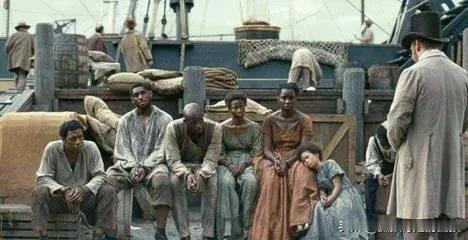 十八世纪卖的最多的商品是啥？当然是黑奴

商品？当然是樊校长的心肝宝贝儿黑奴了