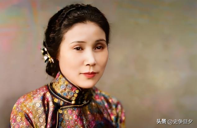 1938年，钱学森的岳父蒋百里突然在广西去世，年仅56岁，一些人包括冯玉祥在内，