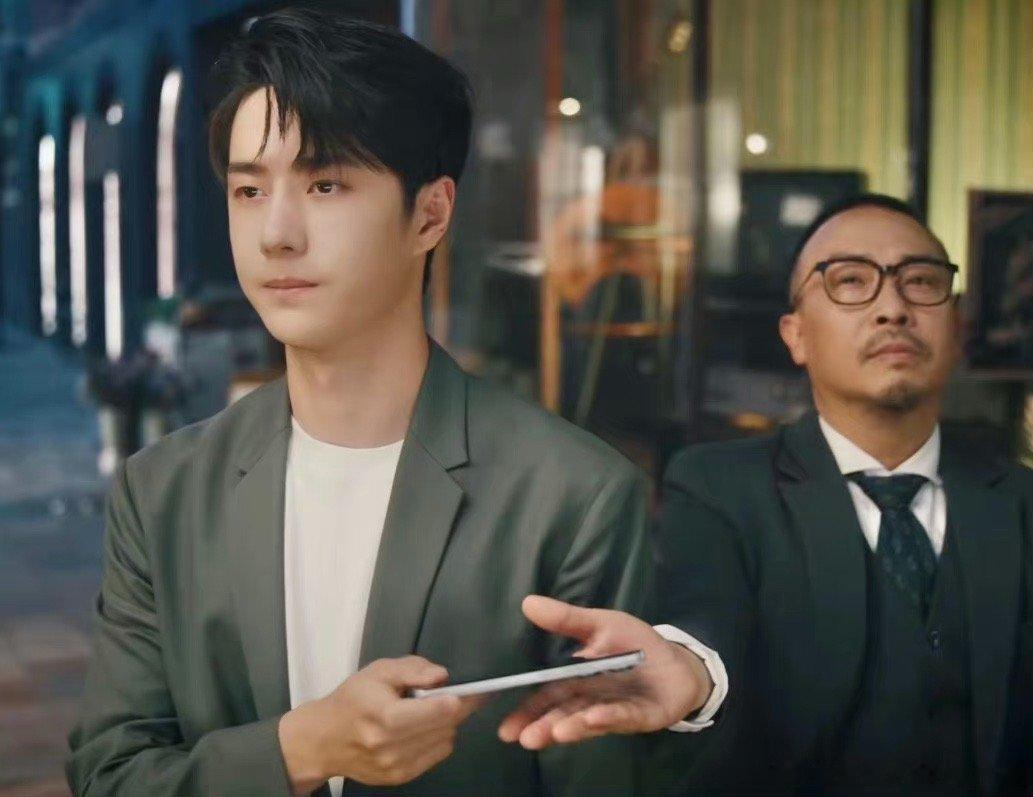 #王一博的note13#王一博的《意外之喜》也太有意思了吧，这个创意非常棒，葱实