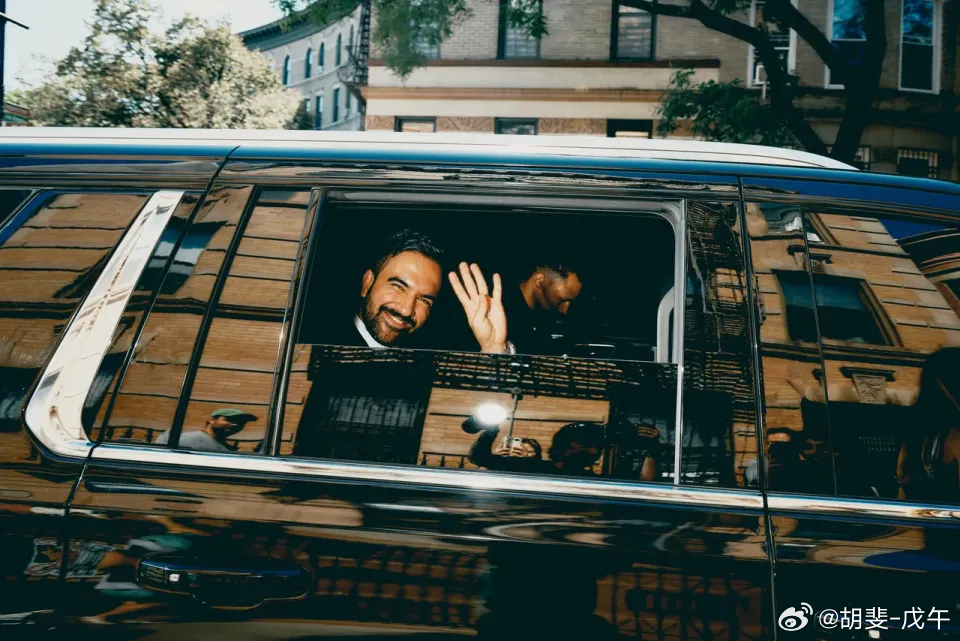 行业属性是任何人都需要直视，且任何人和老板无法违背的客观规律。例如投资足球俱乐部