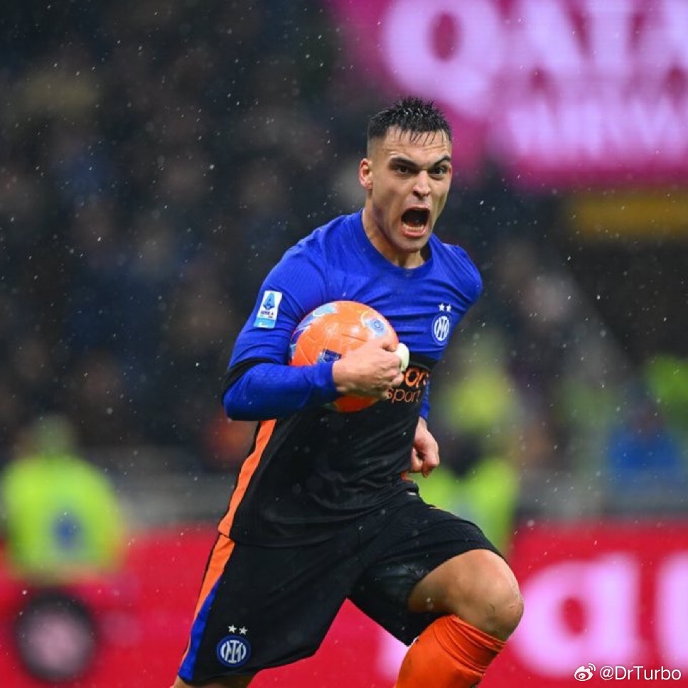 睡前再说两句国际米兰显然现在已经陷入了危机之中 球队的竞技状态和精气神方面感觉有