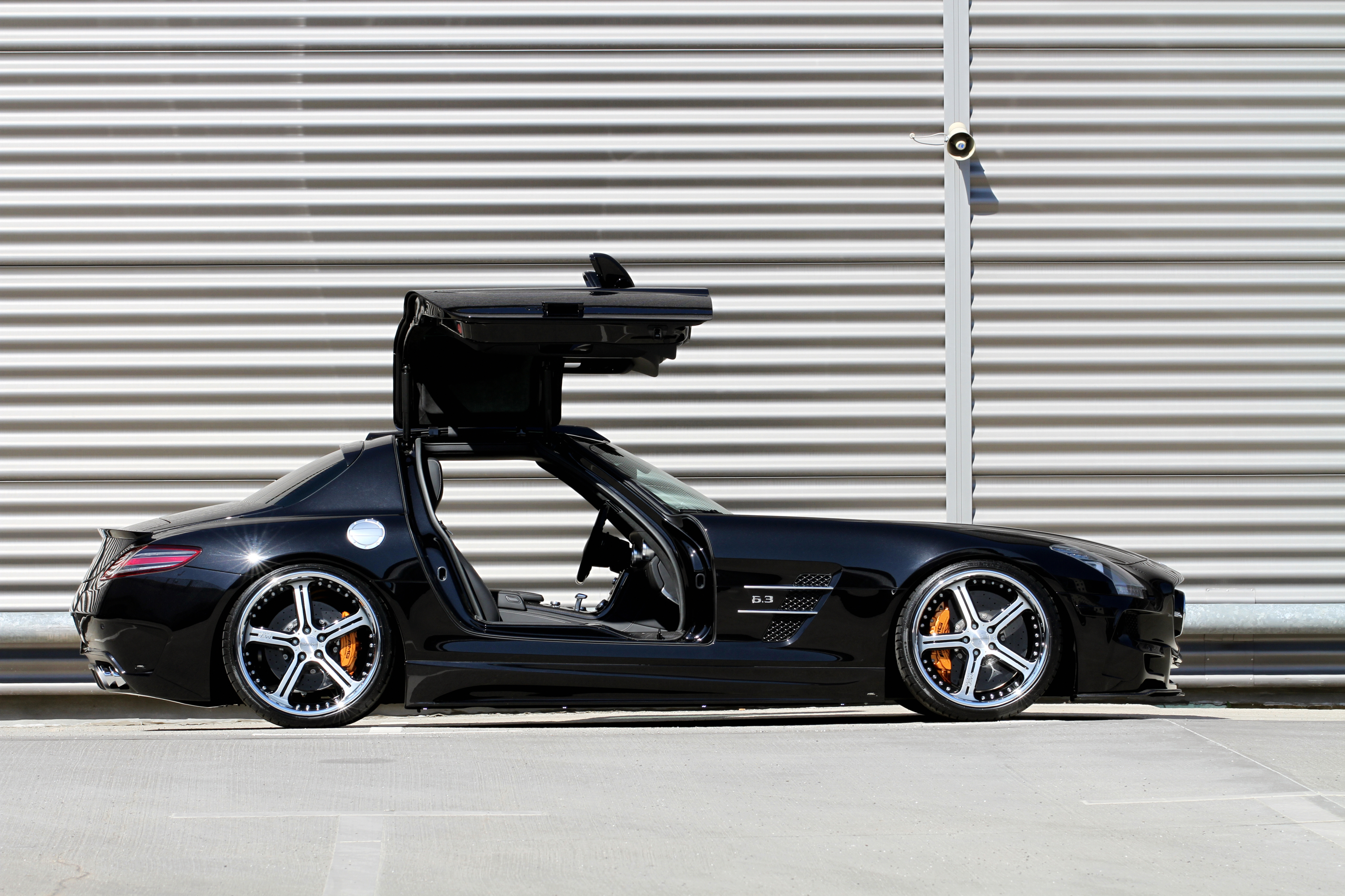 晚安MEC Design Mercedes-Benz SLS 63 AMG 