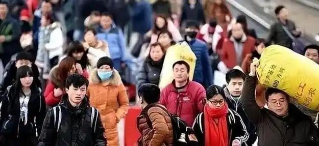 方便面销量滑落，从来不止是外卖的原因。中国方便面行业曾经历长达19年的连续增长，