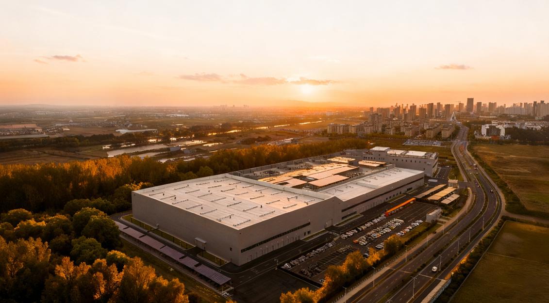 吉利全球全域安全中心正式发布，还拿下五项吉尼斯记录，是中国汽车在安全领域的里程碑