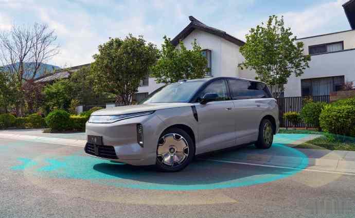 北京车展比亚迪直接放大招，王朝网全新旗舰全尺寸 SUV 大唐正式全球预售，25 