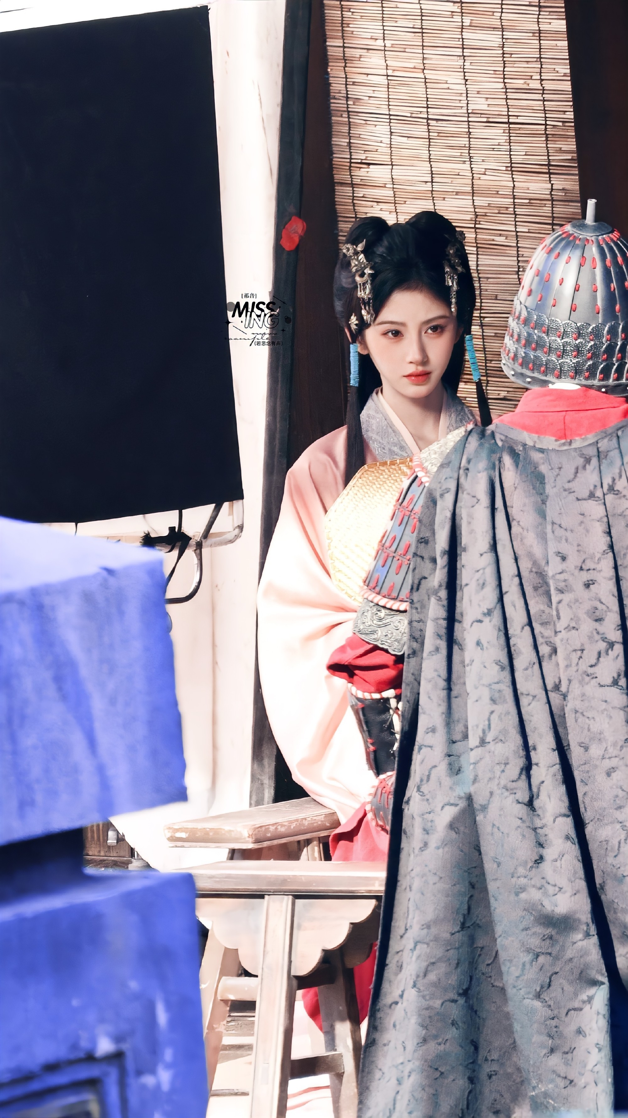 jjy鞠婧祎来战 jjy鞠婧祎阿黛 “玫瑰之所以是玫瑰，是风与光的眷顾，更是视线