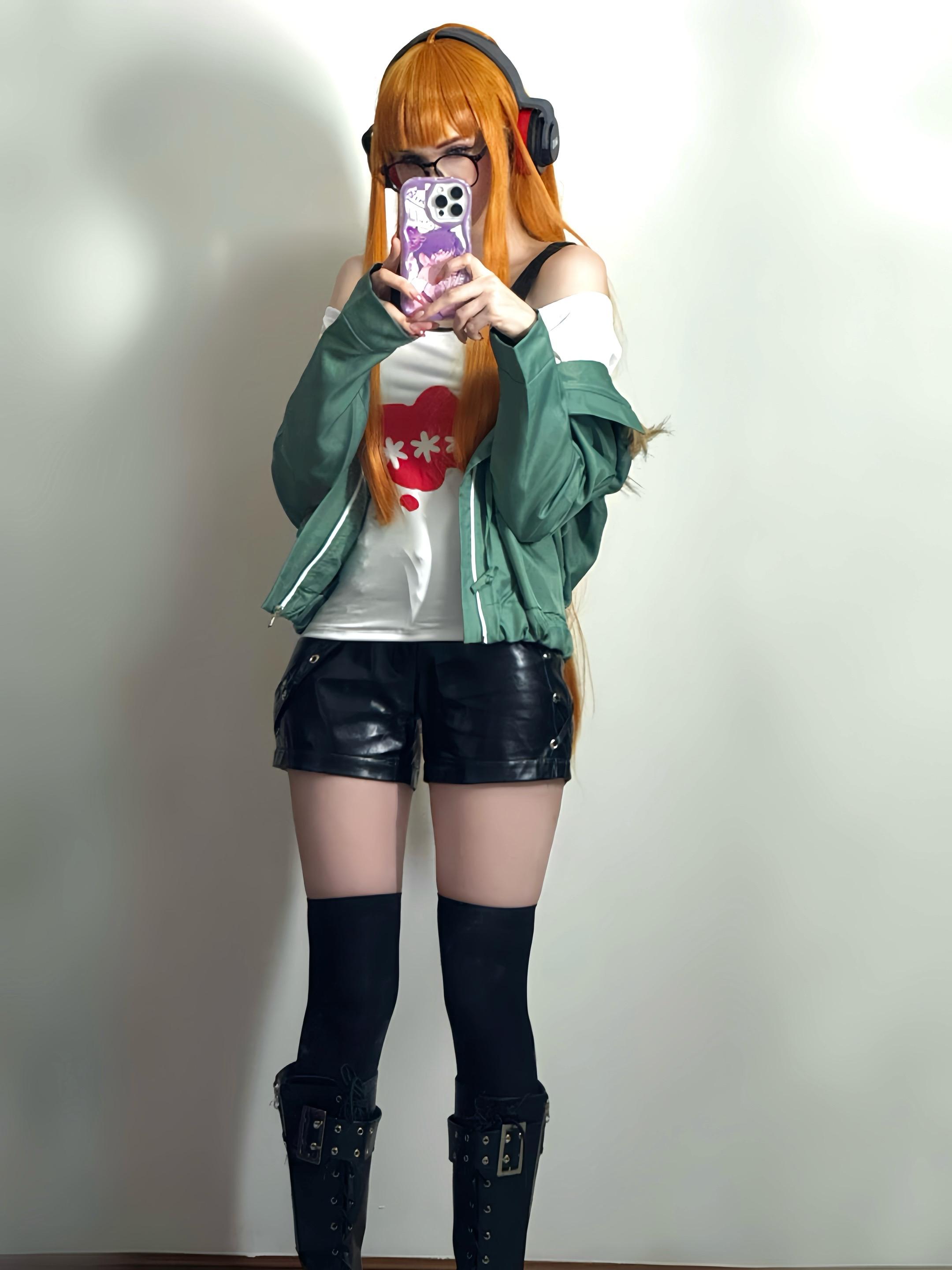 Nerdy girl.