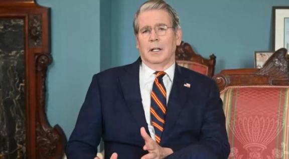 美国财长：若中方不主动让步，美国将升级局势，可能对华实施禁运。

2025年4月