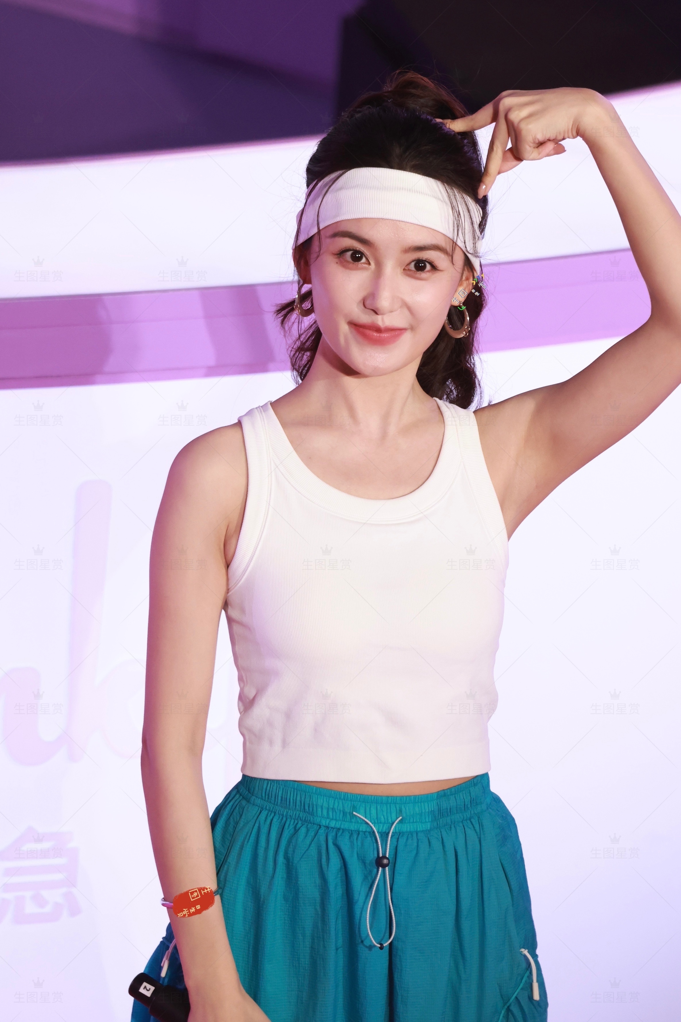 今天是运动风蒋依依，旋风少女回归宁波阪急品牌活动生图直出 ​​​