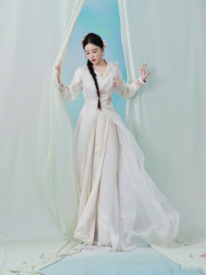 阚清子阚清子花神造型乘风2026浪姐造型再出新高！阚清子花神本神，美到说不出话 