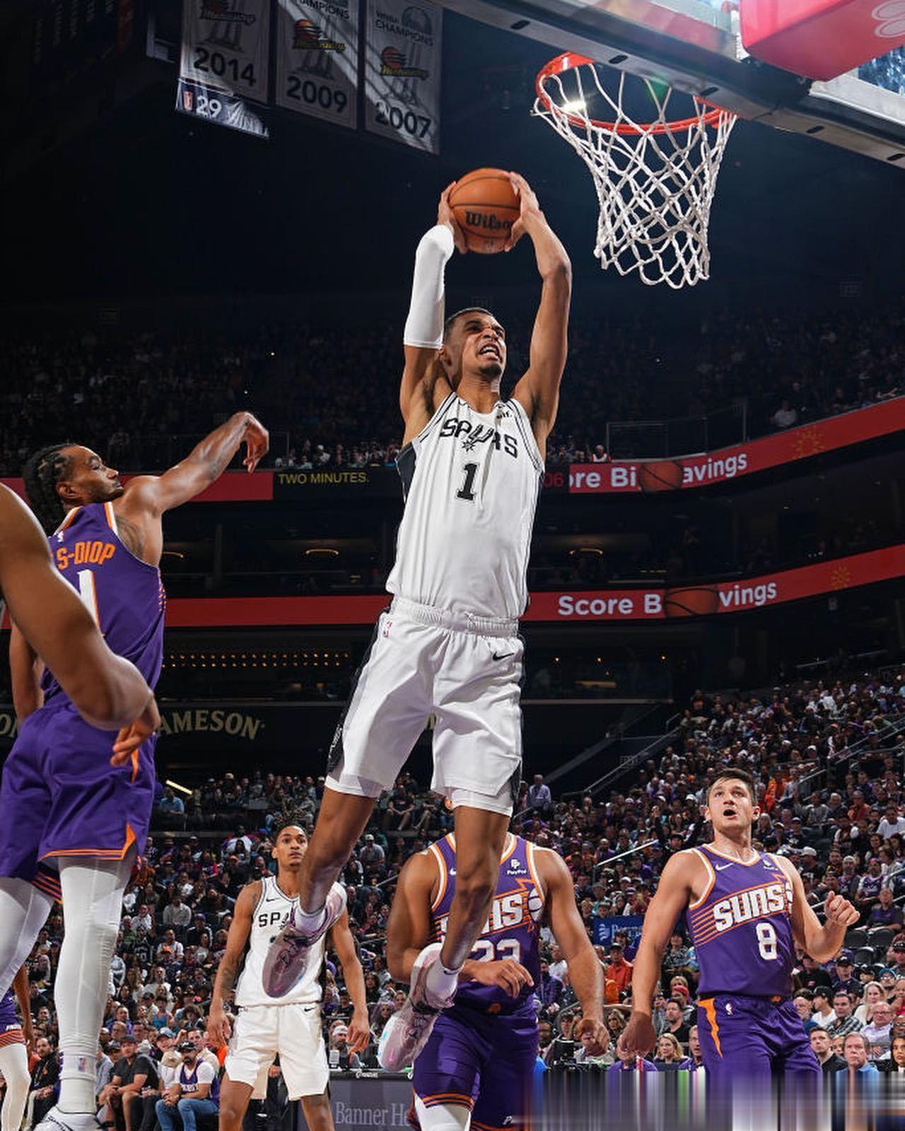 说起来文班厉害队友也不扯后腿[doge] ​​​