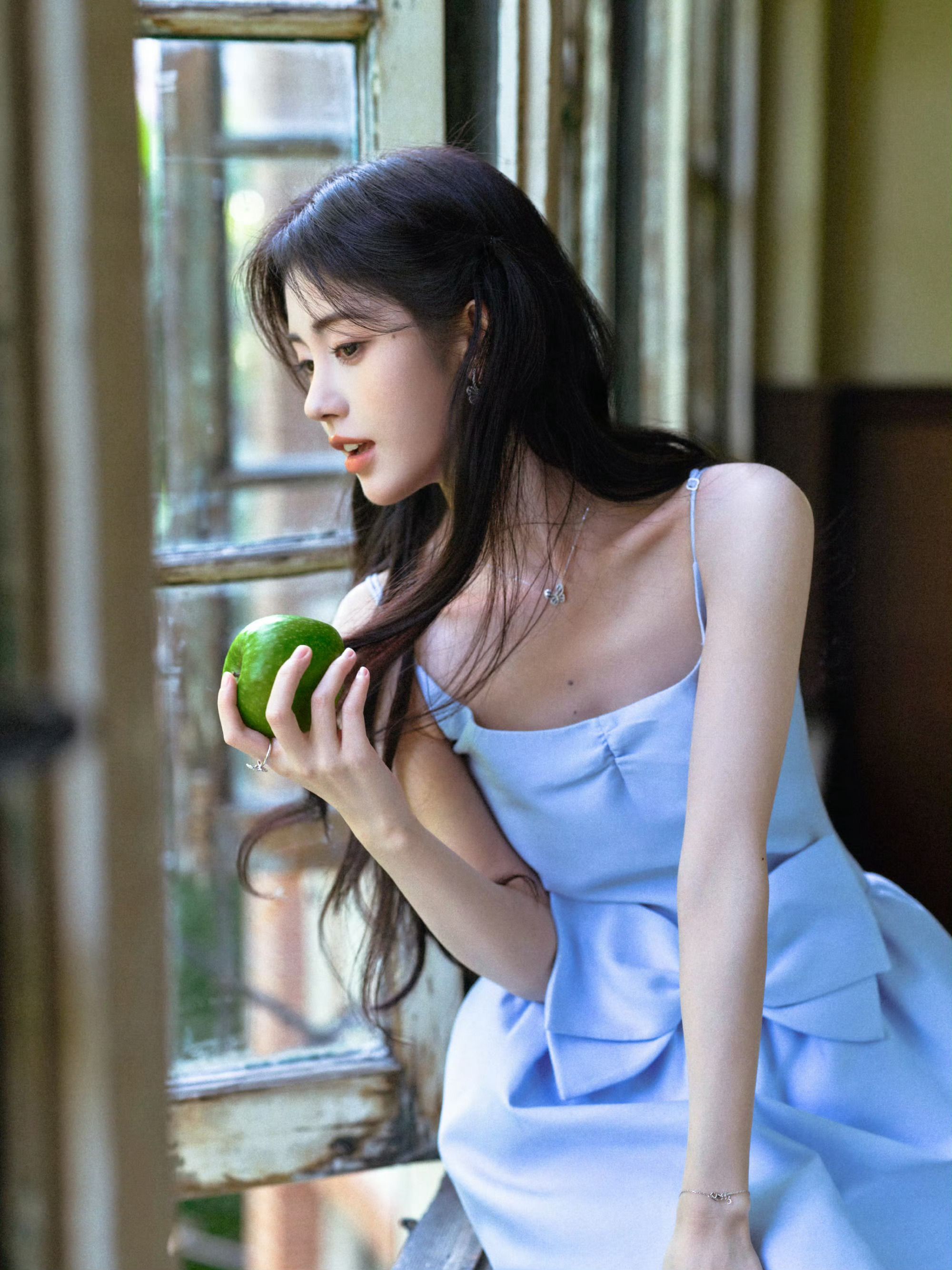 鞠婧祎  jjy鞠婧祎万花世界 jjy鞠婧祎苏绿夏“梦里我和你离得都很近可惜梦终