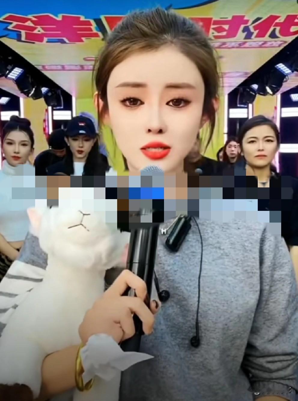 腿腿离开沈阳，委屈泣不成声！

          报道“腿腿”收到师父召唤定于