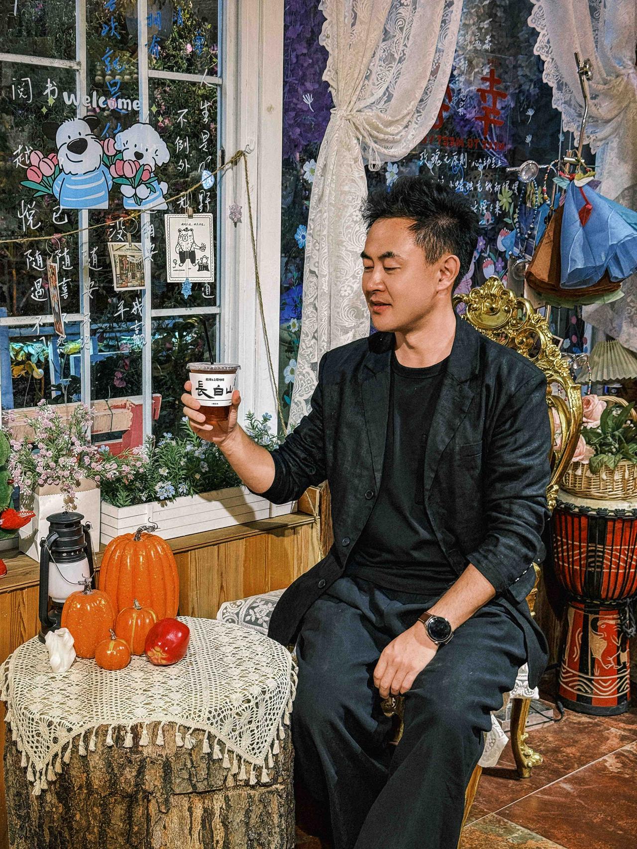 二道白河的一天：科普、烟火、一杯热茶
在吉林看长白山天池，下山那晚在二道白河住下