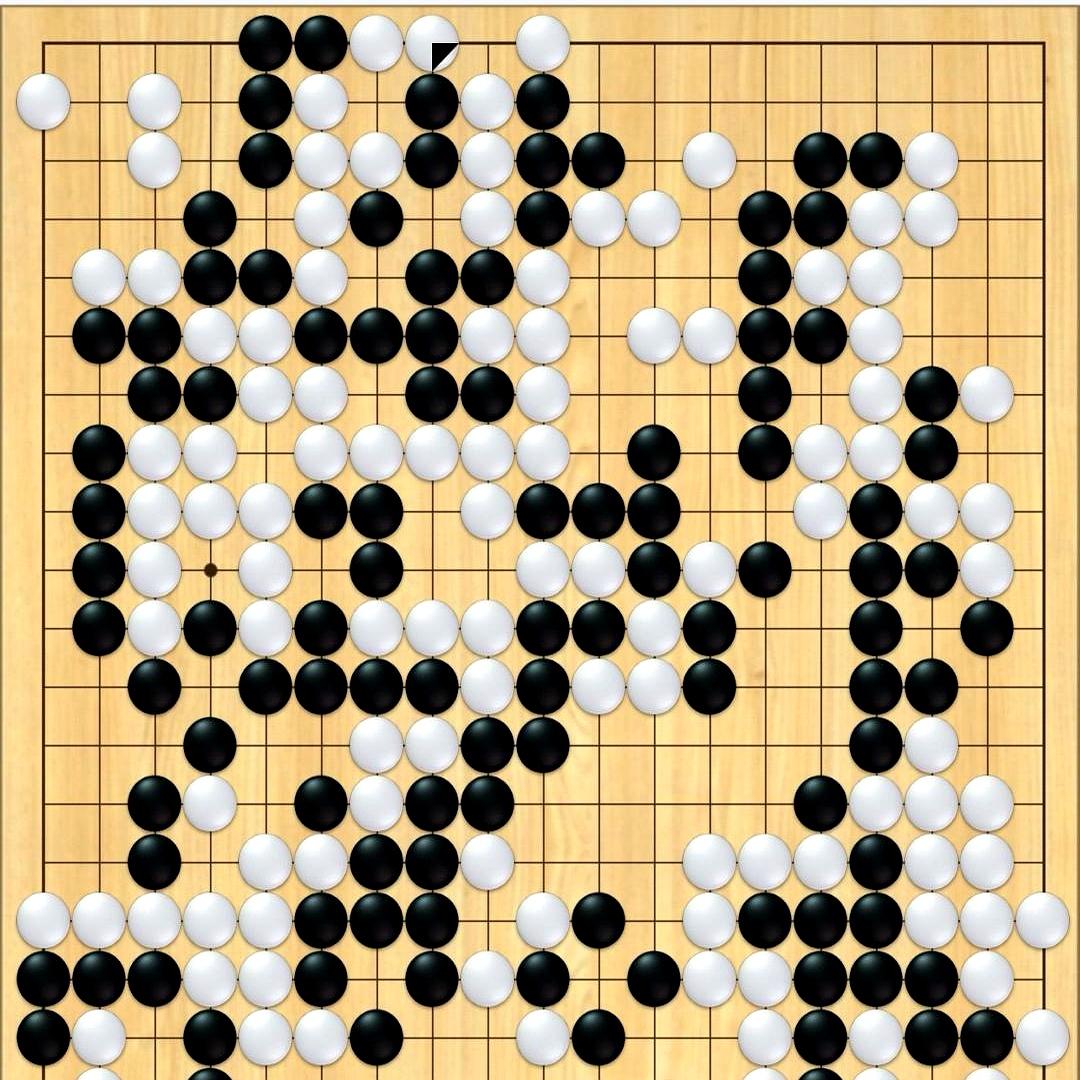 大智若愚的妙手10。
 

黑棋一步步地发起总攻，白棋那条中腹大龙就剩一口气，拼