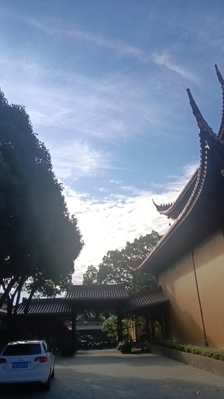 清朝编纂《明史》可信吗? 清朝编纂《明史》可信吗?首先得说，《明史》仍是目前研究