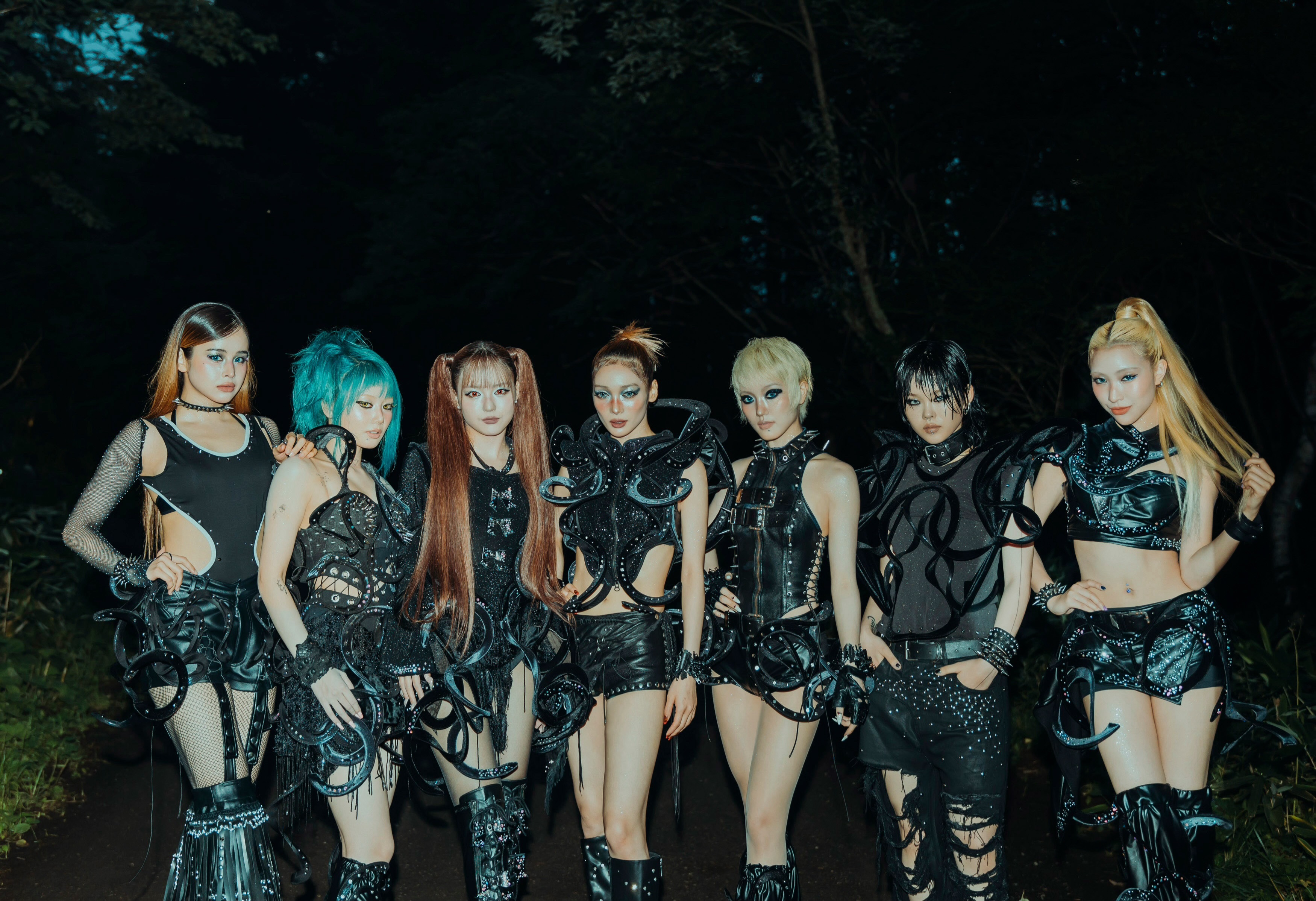 260726 XG SNS更新我们的第一次FUJI ROCK⛰️🌿在美丽的月光