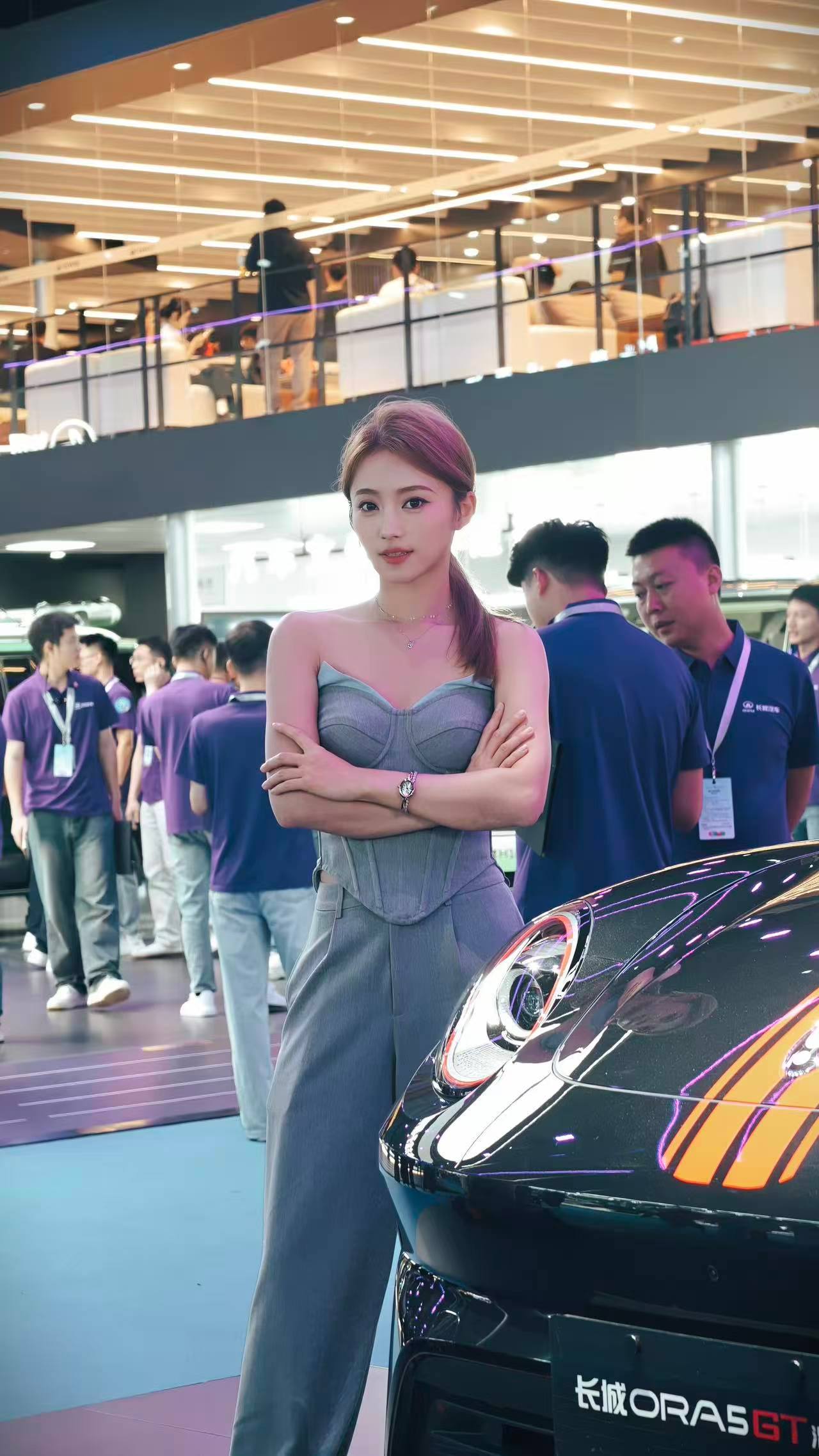 都说成都美女很多于是俺找智敏姐姐打听了一番来！！！！！！！跟我一起欣赏成都美女
