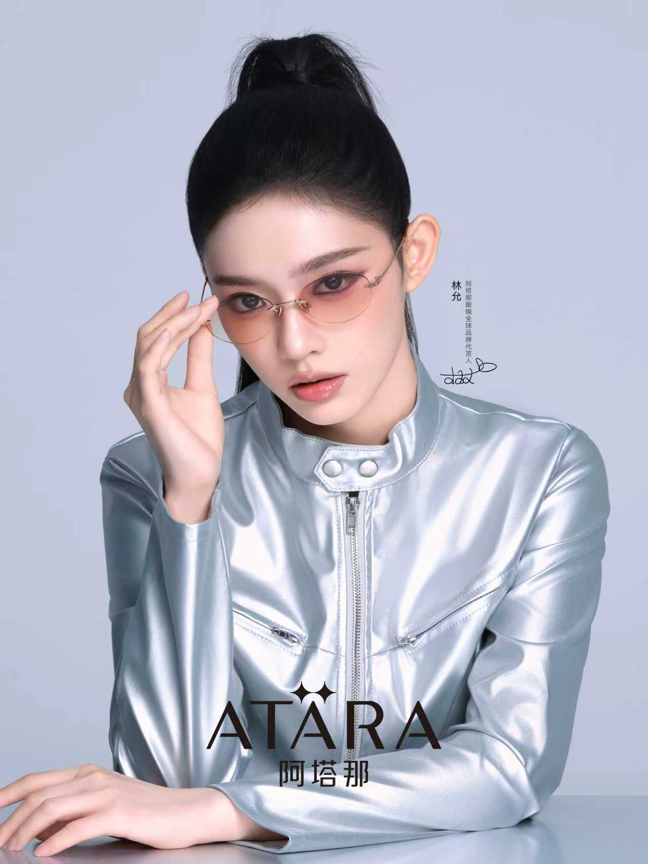 林允❤️🖤🤍💙甜酷美飒妆✨✨✨化妆：金鹤龙🧏🏻♂️林允林允马上妆好运美