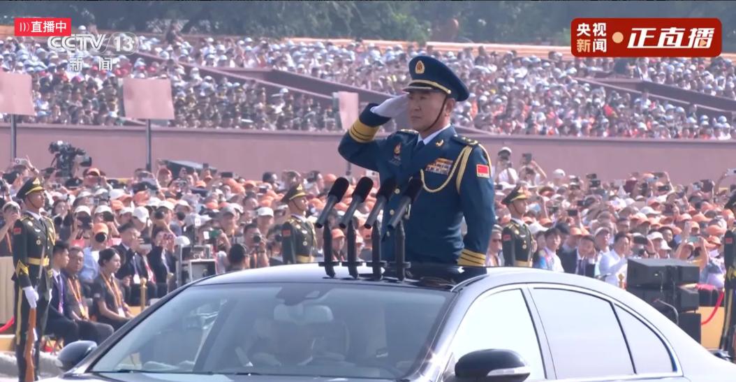 大阅兵：他是总指挥
大阅兵堂堂之阵，总指挥官引人瞩目。这场大阅兵总指挥韩胜延，河