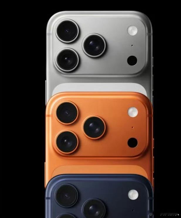 网络上几张图就开始营造一个话题虽说今年 iPhone 17 系列有众多缺点 但也