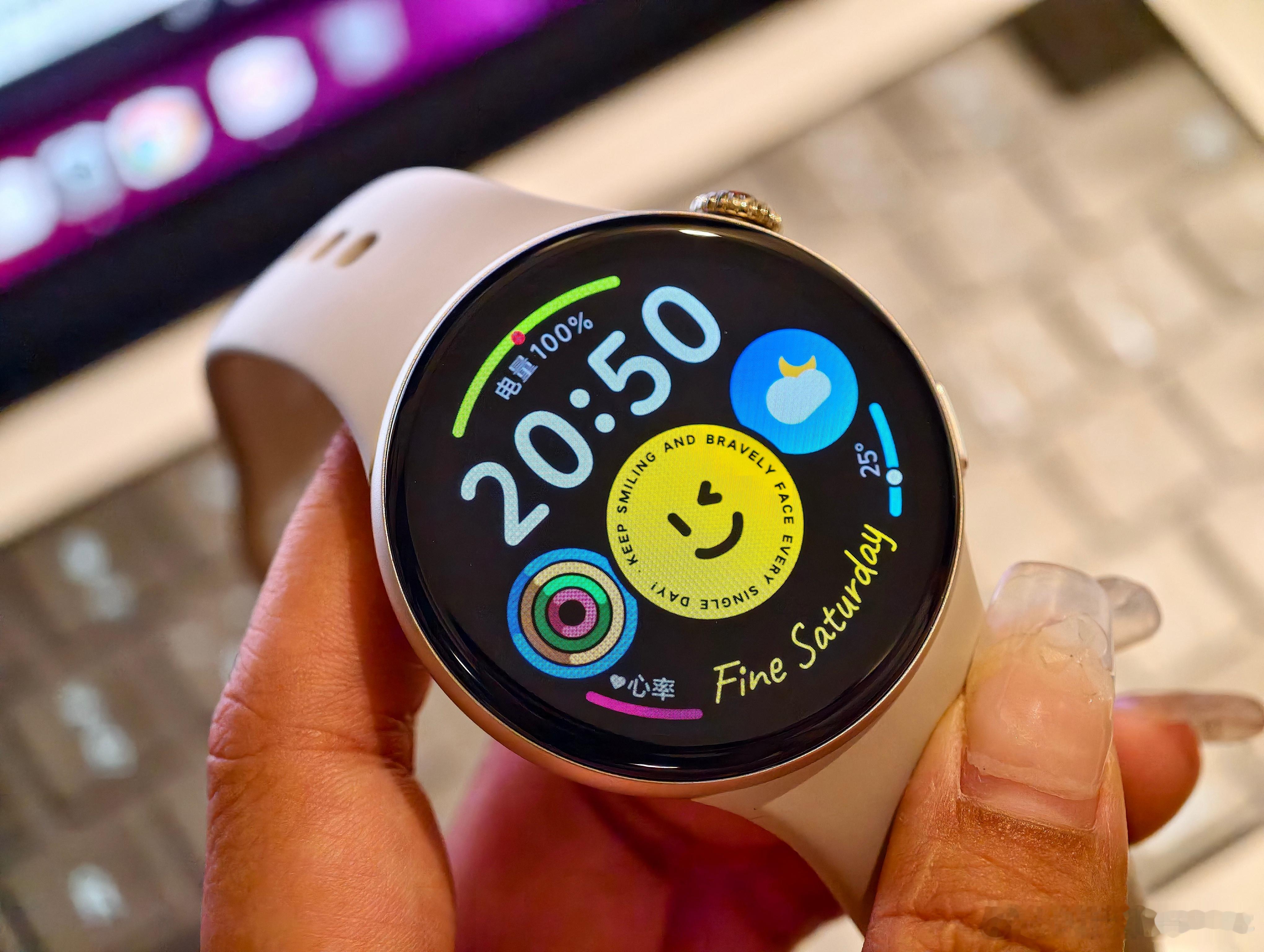 iQOO Watch5这续航有点逆天，我挂着微信戴了一整天，电量还是100％[允