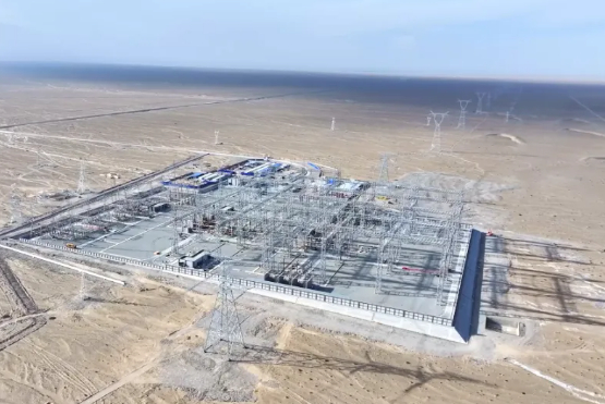 【环线4197千米：我国最大750千伏超高压环网工程投运】10月30日消息，新疆