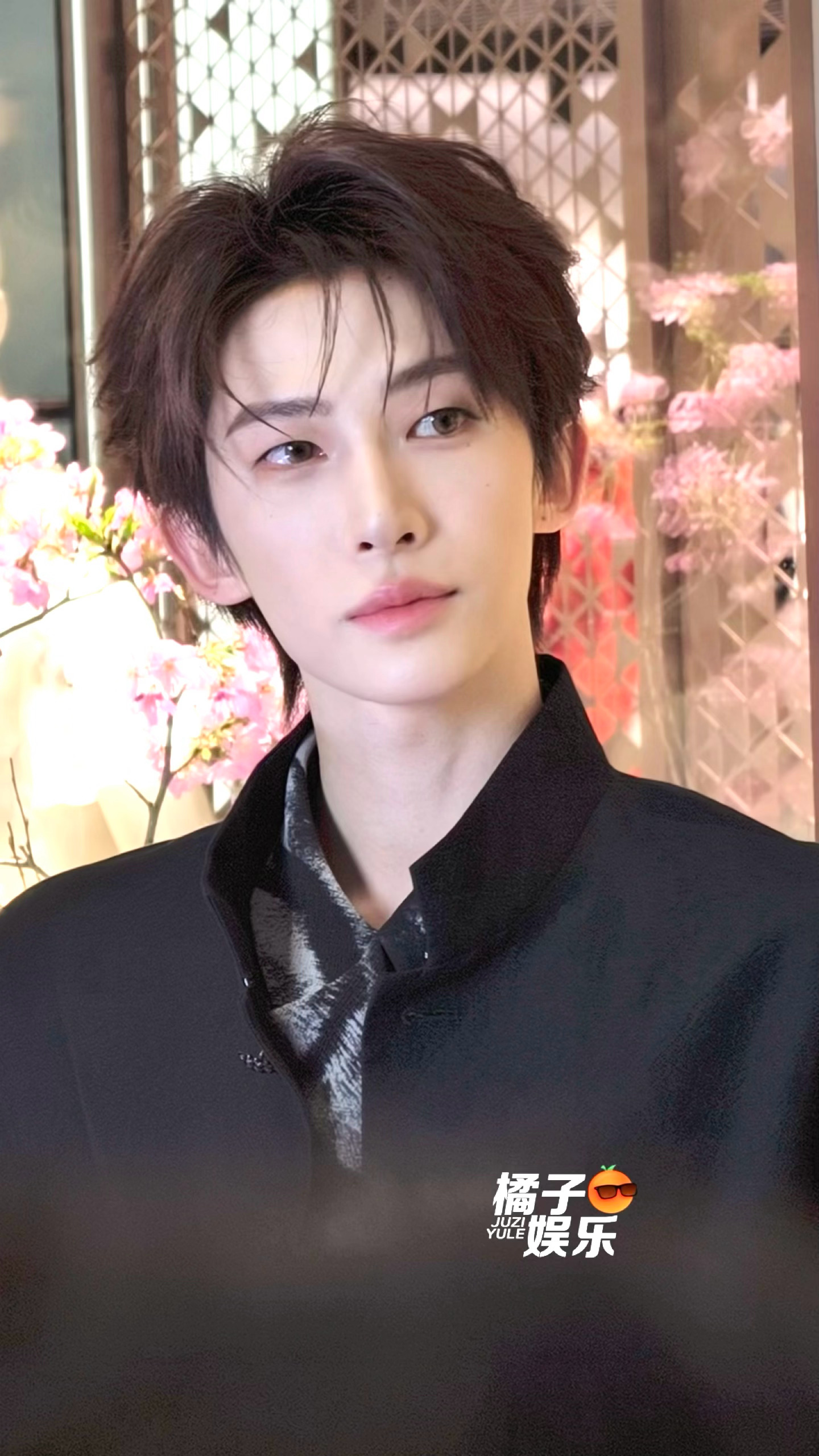 每当有刘宇线下必然感叹一句，怎么原相机咋拍都这么精致好看啊啊啊啊啊刘宇线下无美颜