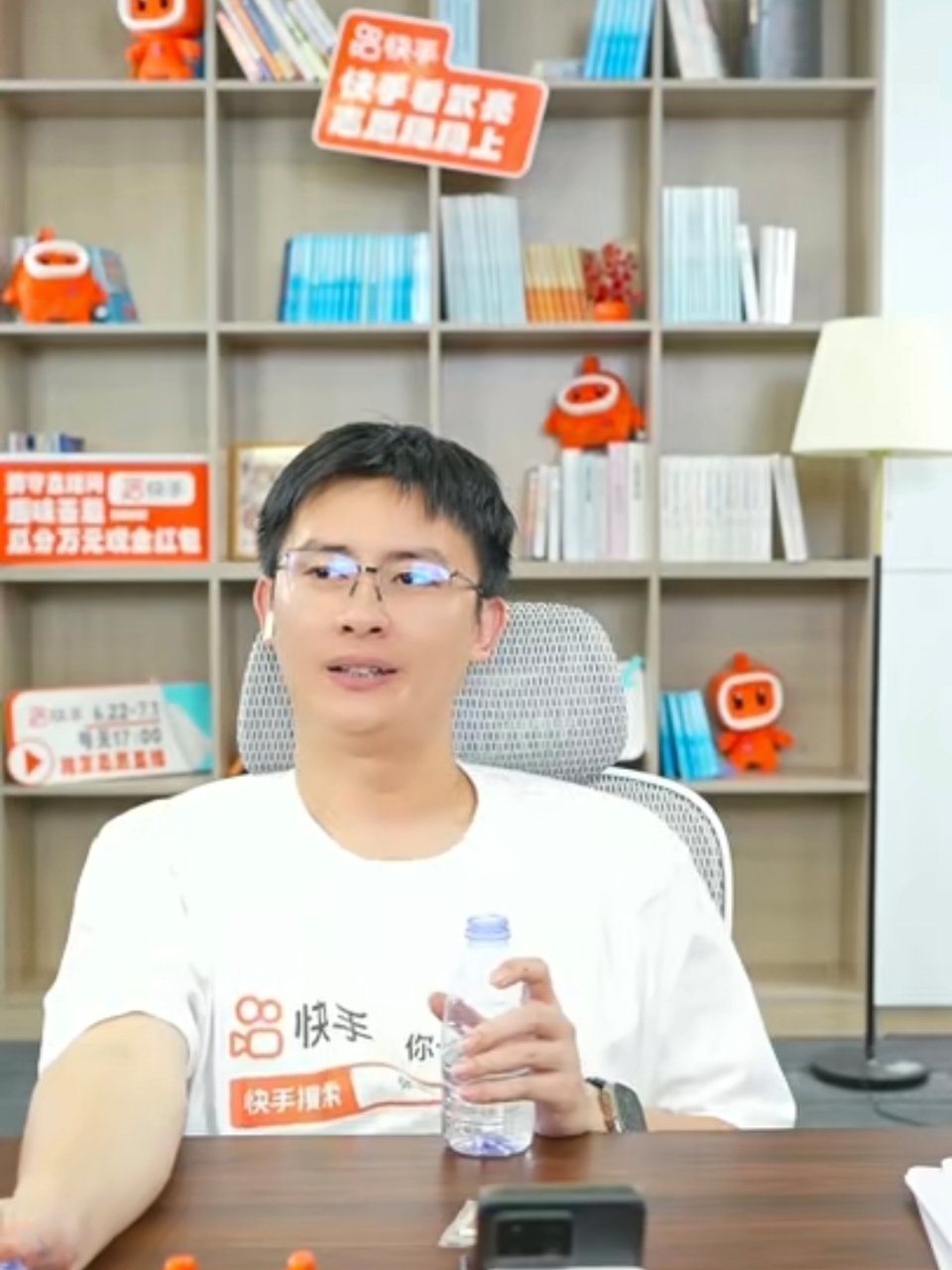 麻烦下次不要读这么冷门的专业了分数卡在分数线边缘别盲目硬冲985、211，很容易