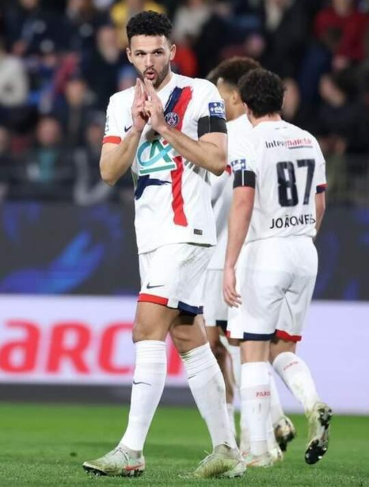 DeepSeek预测：巴黎2-2利物浦，拜仁3-1药厂