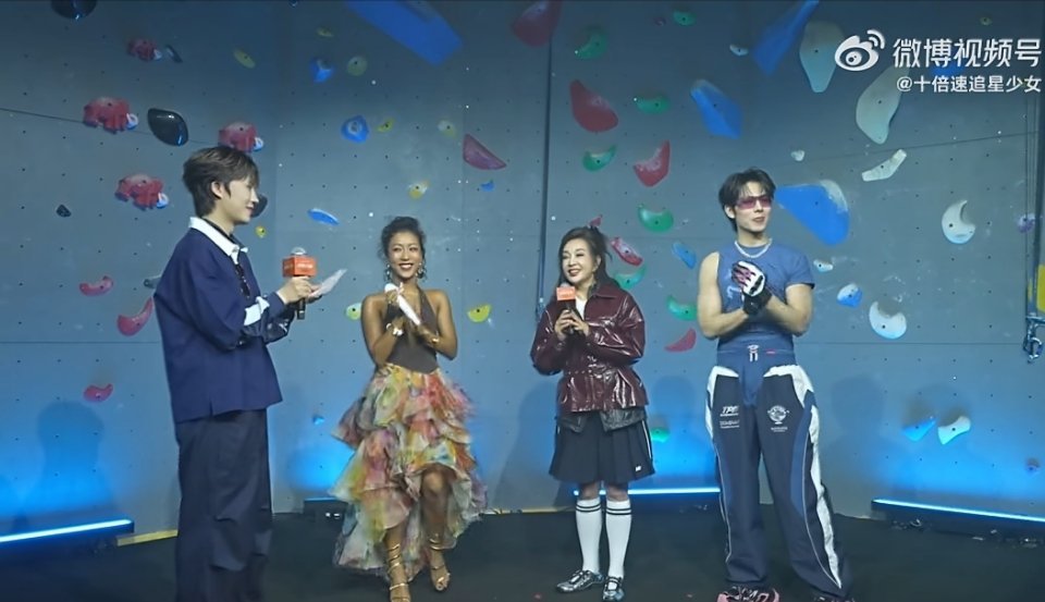 刘晓庆给自己的人生剧本取名为刘晓庆不做别人故事里的配角，只做自己人生的大女主。刘