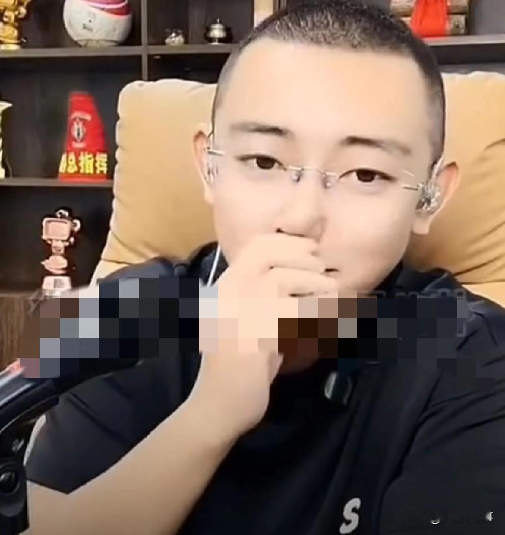王小黑直言仙洋难找女友。

           王小黑谈论仙洋很着急找对象，但