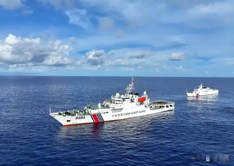 官方通报！7月30日中国海警黄岩岛常态化执法巡查，阶梯式依法驱离侵权船只，牢牢守