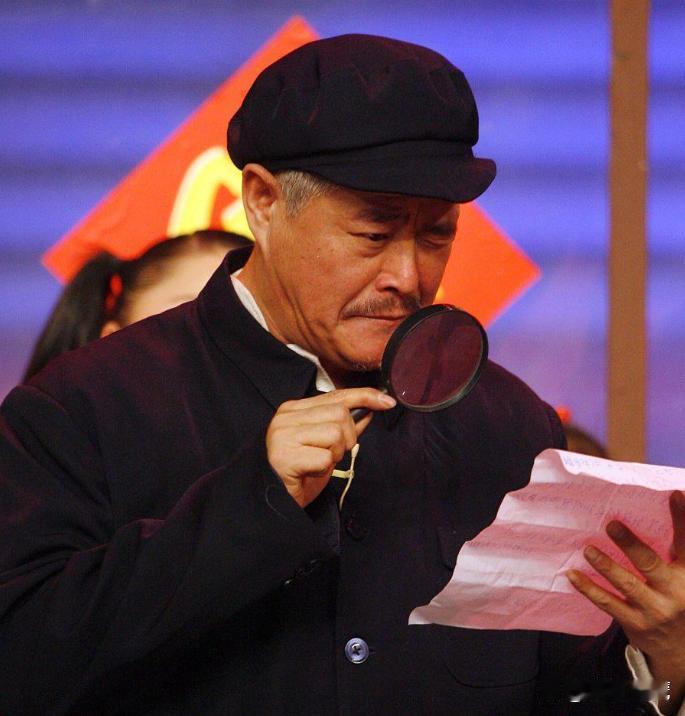 最牛的八大小品演员：

一、陈佩斯（吉林人）
二、赵本山（辽宁铁岭）
三、赵丽蓉