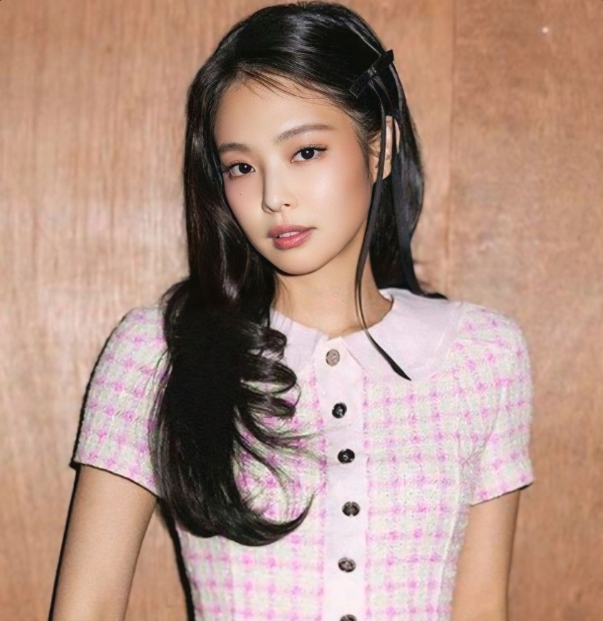 一个月后，JENNIE，LISA，ENHYPEN将登上🇺🇸科切拉音乐节舞台表