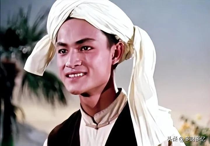 20岁封神全民追捧，27岁落魄遭人唾弃！这位顶流的一生，看哭无数人
 
他当年2