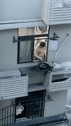 做自己的饭让别人无饭可做～