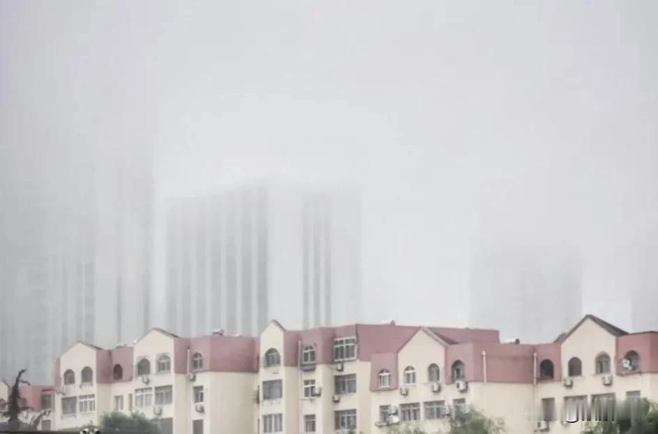 升级！
青岛崂山、市南、市北、李沧、即墨发布橙色预警信号！
莫非是要跟重庆打响“