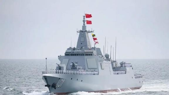 别说 10 艘 055 万吨大驱，就算把我们海军半数先进舰艇全部奉上，俄罗斯也绝