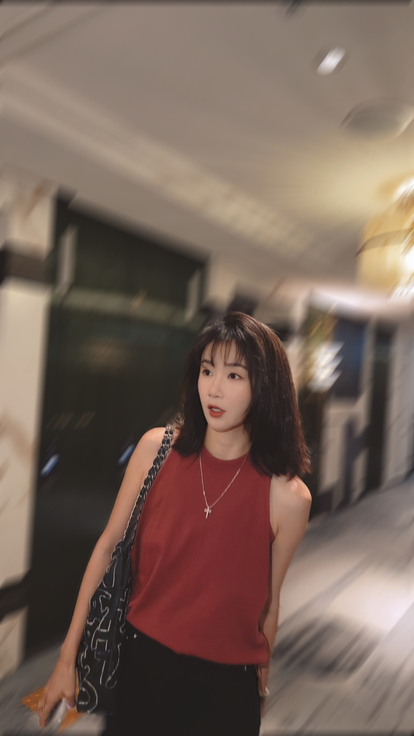 找到了12年前最喜欢的那家烤猪肉店在江南丽思卡尔顿的后面那条街不过丽思已经拆了 
