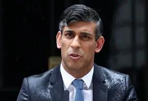 英国前任首相苏纳克10月18日在外网社交平台发帖：中国的目标是让世界依附中国，而