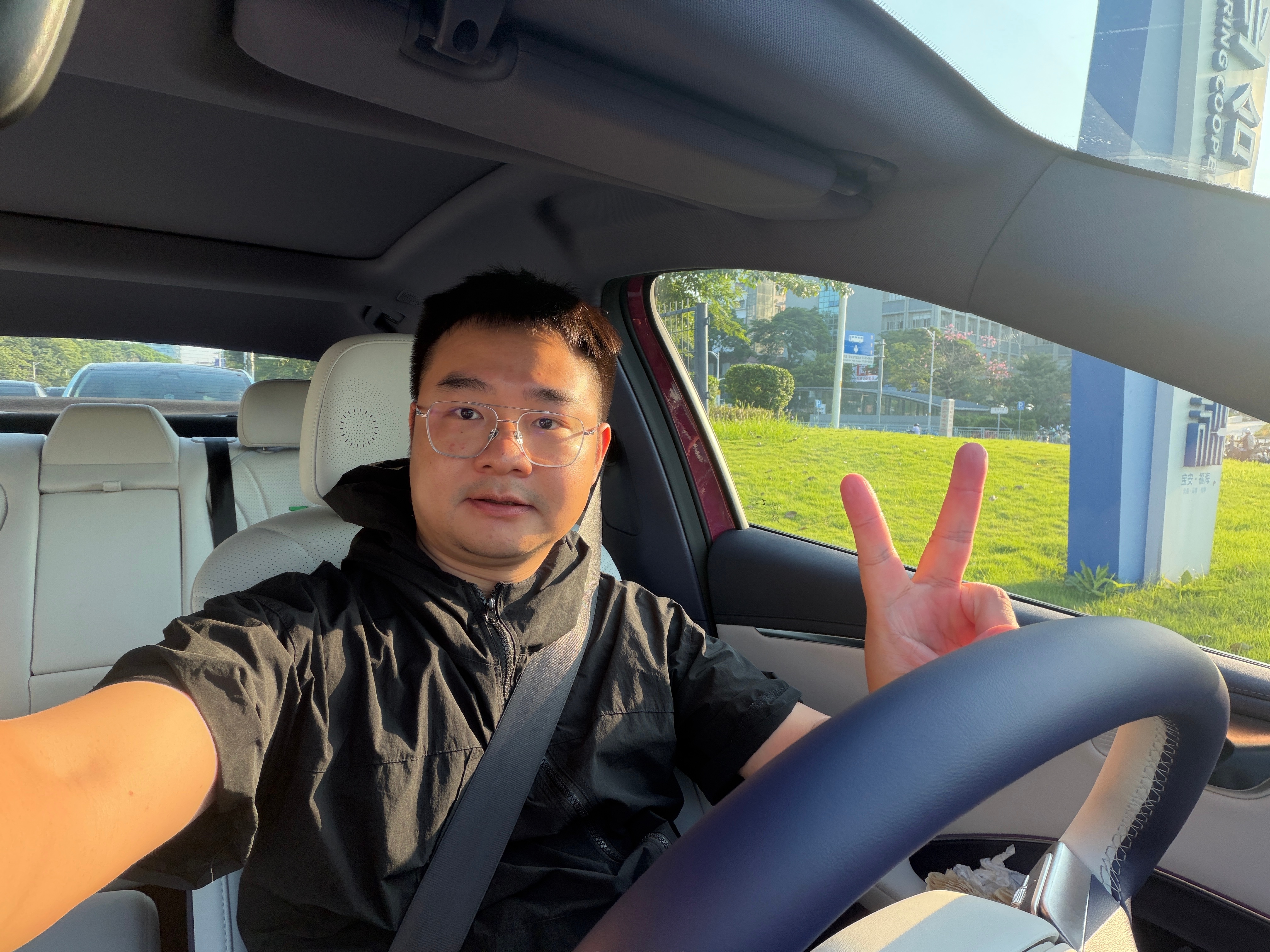昨晚曼联赢了，早上好汽场全开 ​​​