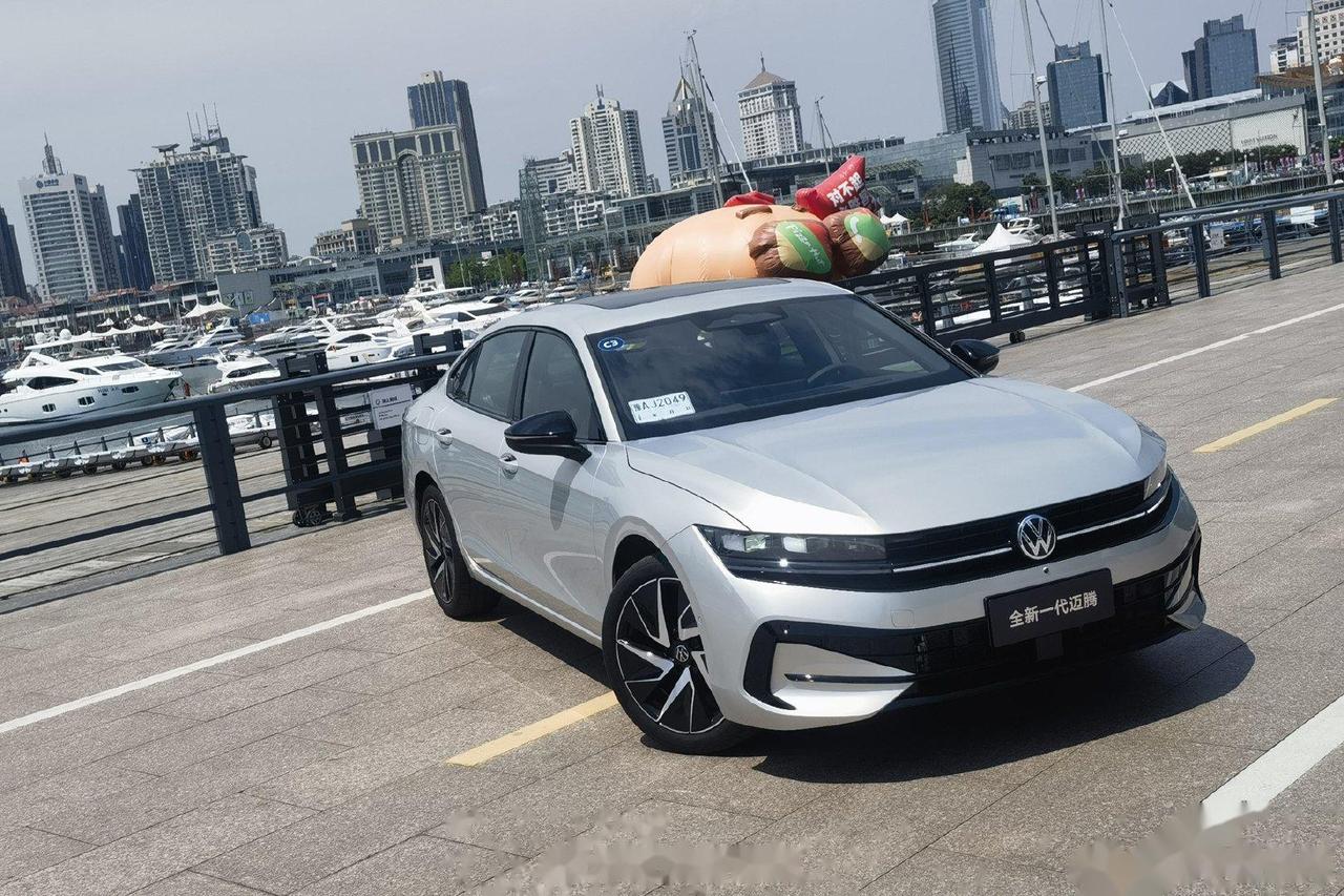 定了，全新一代迈腾7月9日正式上市，最智能燃油轿车来了，价格方面，大家觉得会是多